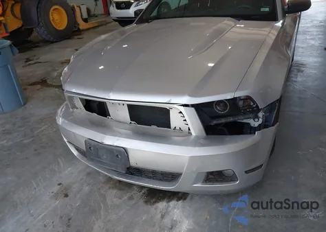 2012 Ford Mustang V6 Premium z USA, uszkodzony, nr VIN 1ZVBP8EM7C5207245